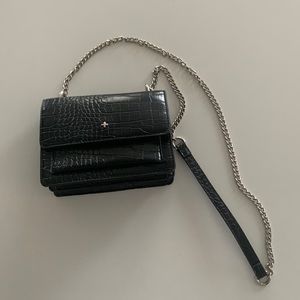 Black princess Polly shoulder bag, can be worn two ways, added pictures of both